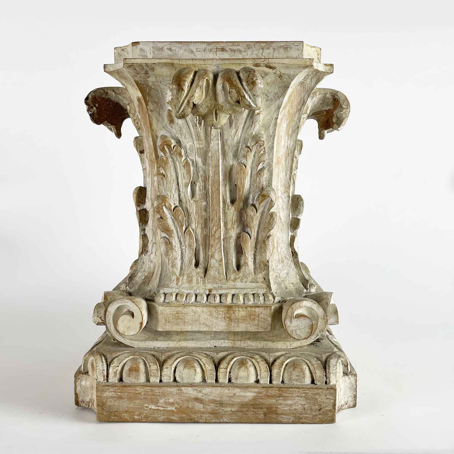 coppia di capitelli intagliati a foglia di acanto firenze 1900 a