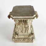 coppia di capitelli intagliati a foglia di acanto firenze 1900 c