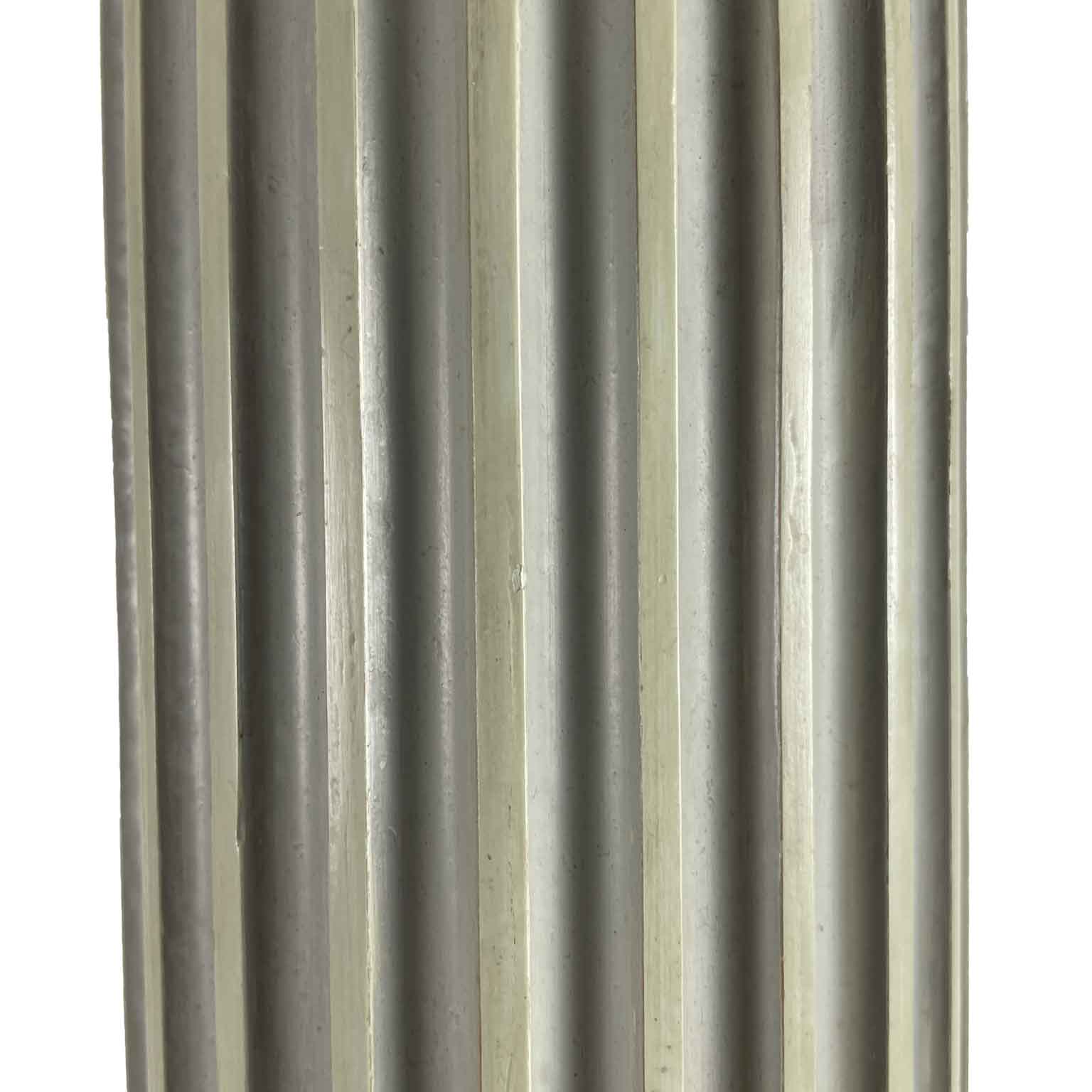 coppia colonne laccate verde chiaro XX secolo c