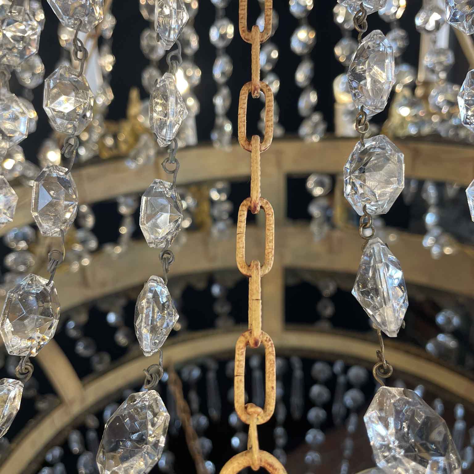 grande lampadario impero fine 1700 a 18 luci in cristallo e ottone dorato e