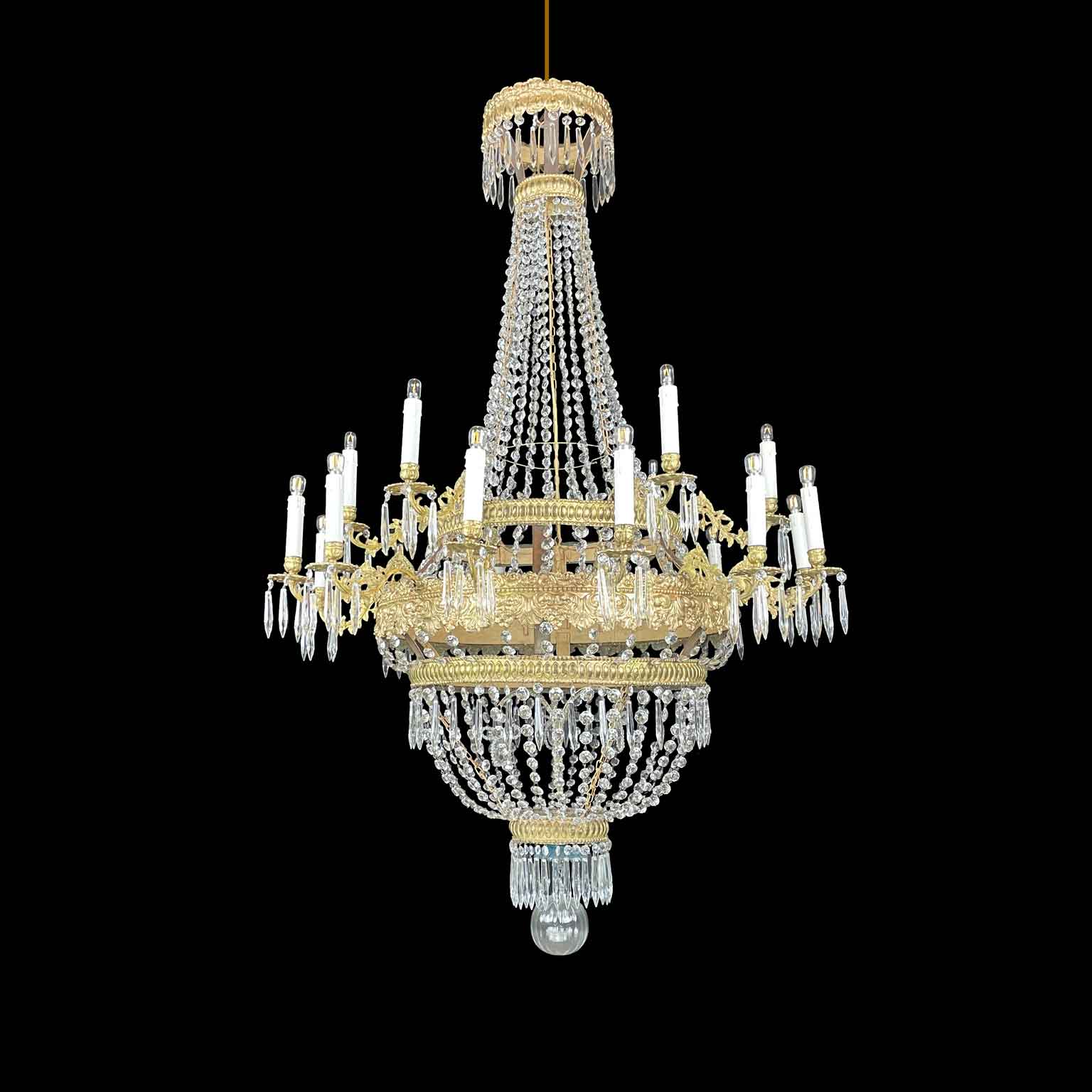 grande lampadario impero fine 1700 a 18 luci in cristallo e ottone dorato