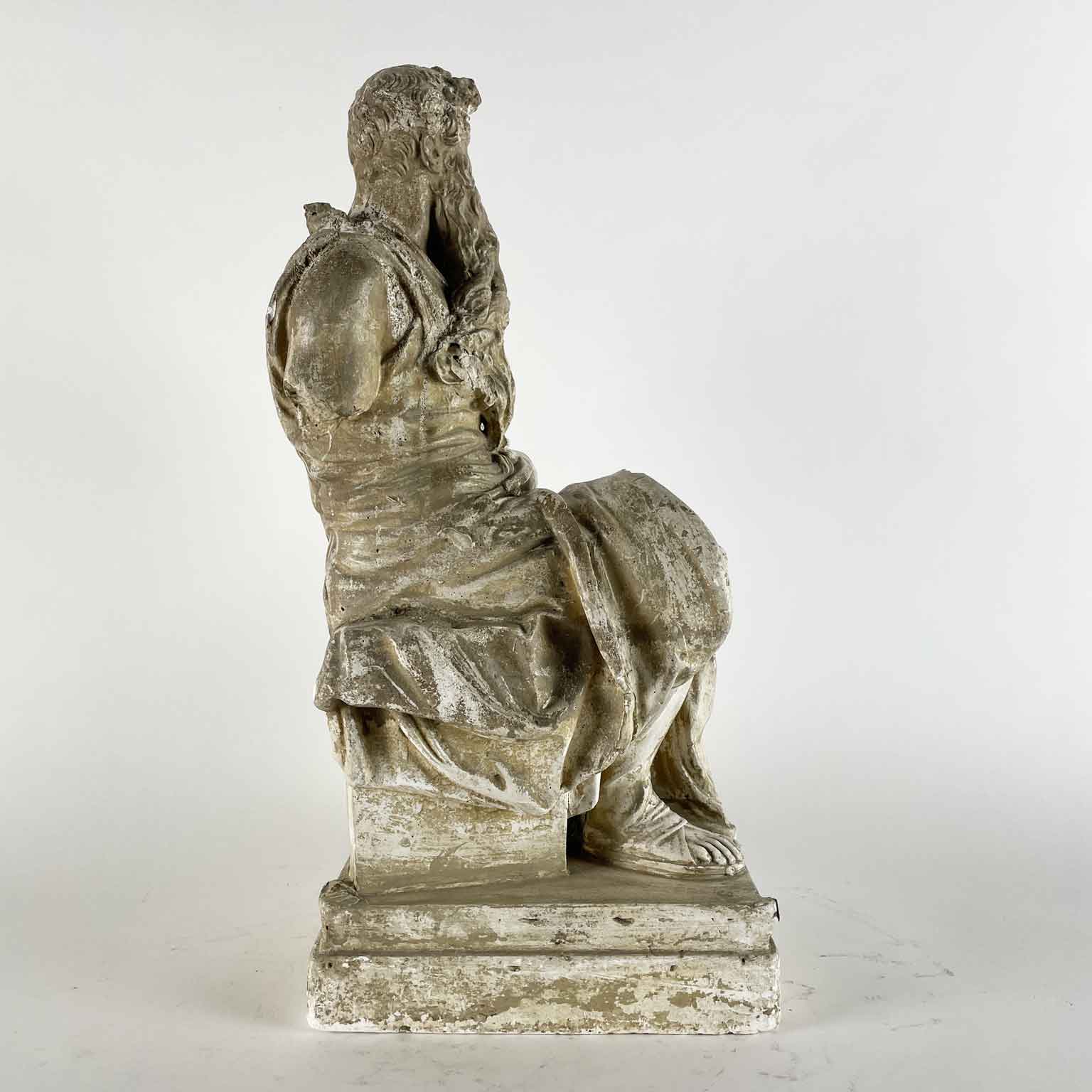 figura in gesso di mose c