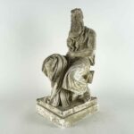 figura in gesso di mose d