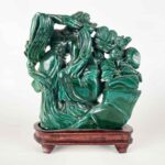 coppia di figure femminili in malachite b